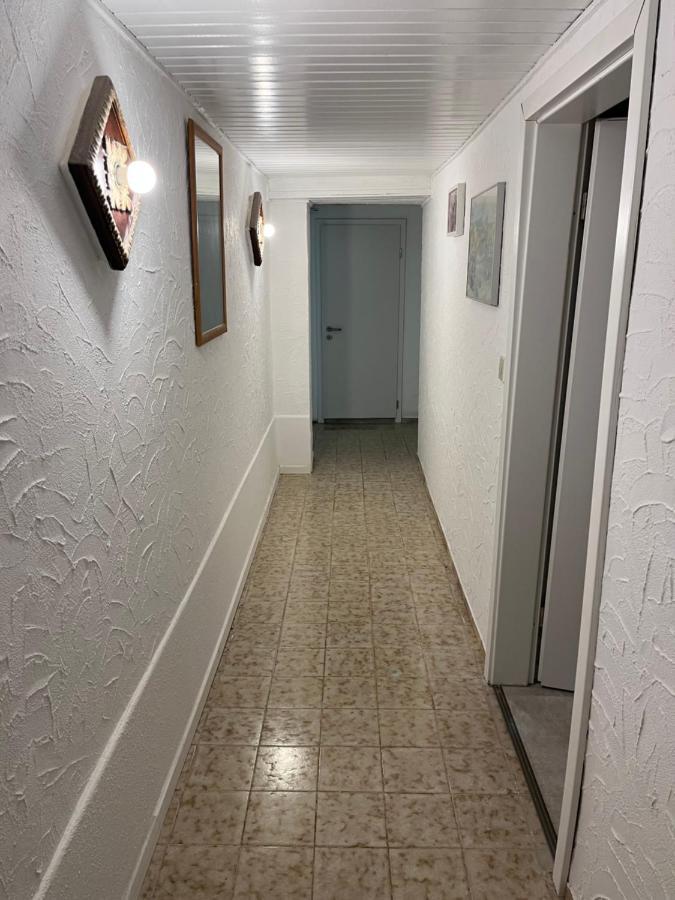 Apartment Souterrain In Der Naehe Vom Duesseldorfer Flughafen Ratingen