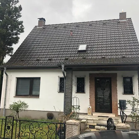 Souterrain Wohnung In Der Naehe Vom Duesseldorfer Flughafen Ratingen Exterior photo