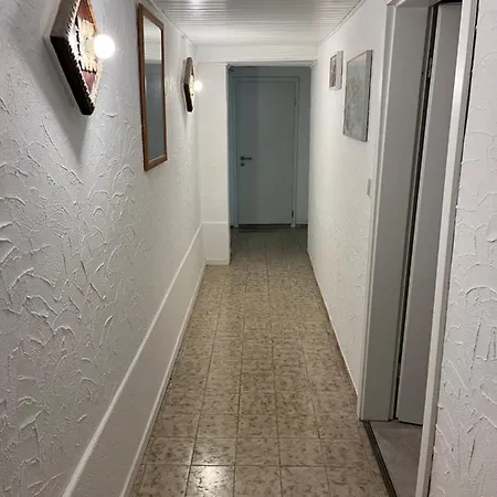 Souterrain Wohnung In Der Naehe Vom Duesseldorfer Flughafen Ratingen Exterior photo