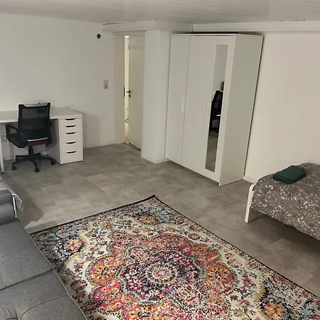 Souterrain Wohnung In Der Naehe Vom Duesseldorfer Flughafen Ratingen Exterior photo